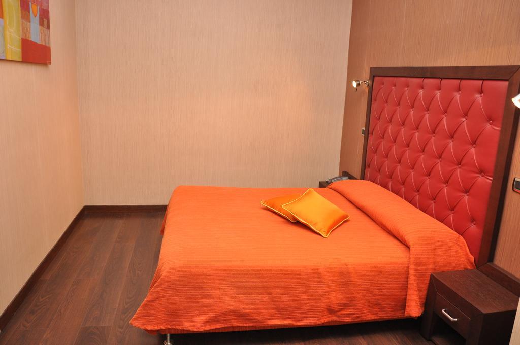 Hotel Fontana Del Re Ariano Irpino Habitación foto
