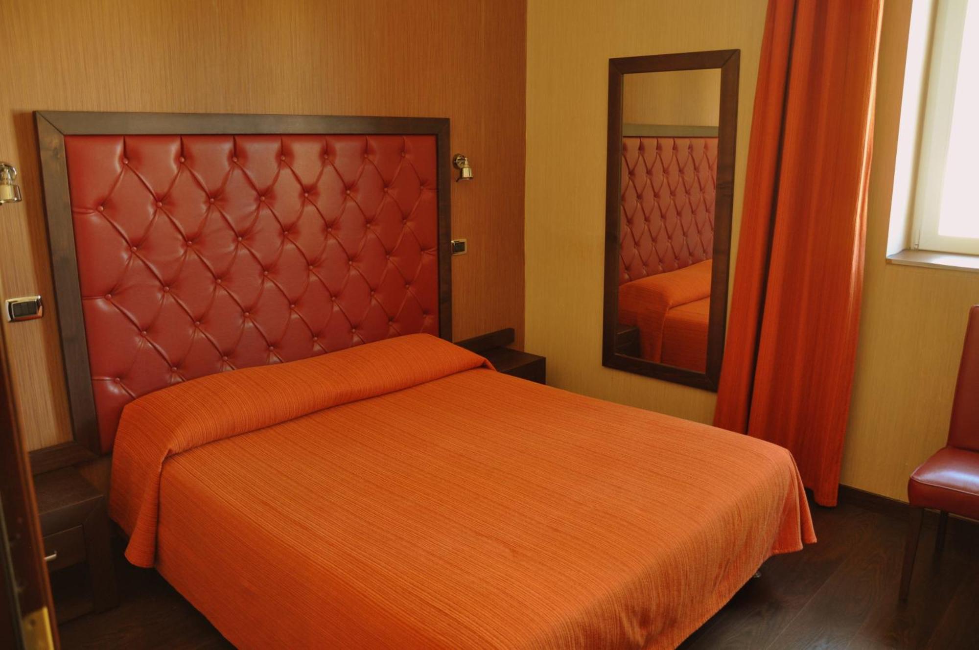 Hotel Fontana Del Re Ariano Irpino Habitación foto